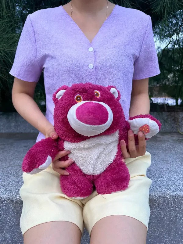 Experience soothing relief with the Plush Box Lotso plush toy heating pad. Ideal for period pain relief, this lovable design is a comforting companion for cramps